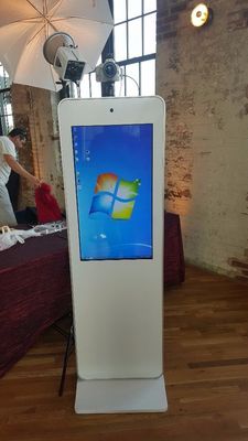 Alone standing 32" Inch LED LCD interactive self-service PC terminal touchscreen kiosk photobooth