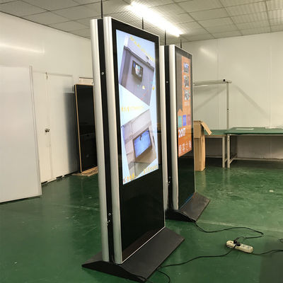 450cd/M2 Digital Kiosk Floor Standing LCD Advertising Display 3840*2160